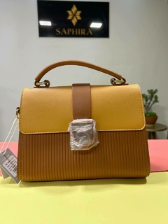 Bolsa média estruturada monocromática LL 19435 - Saphira Moda Evangélica