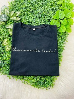 T-shirt Basicamente linda 1140155 - comprar online