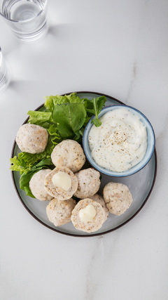 Albondigas de pollo y queso de almendras. Sin tacc y sin lactosa