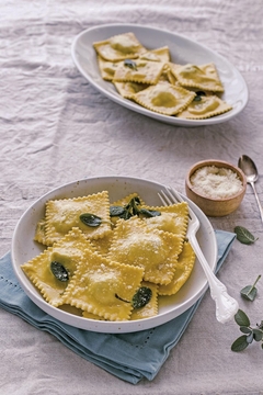 Raviolones de pollo SIN TACC. 500G