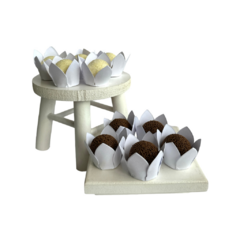 Forminhas para doces flor - Lily Branca - comprar online