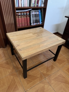 Mesa ratona de roble