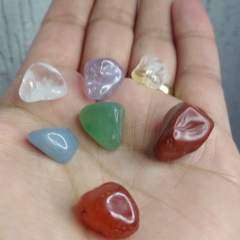 Pedra dos Chakras 100% naturais mini c/ base selenita na internet