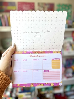 Planner Semanal A5. 15 x 21. 50 hojas. MOMENTOS. - comprar online