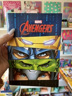 Cuaderno Abrochado Avengers. Hojas rayadas. - comprar online