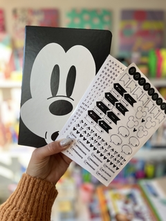 Cuaderno A5 Mickey Mouse. Rayado. Mooving en internet