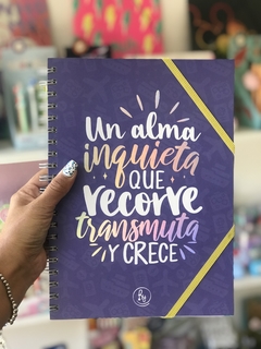 Cuaderno Universitario. Motivacional Violeta. Cuadriculado.