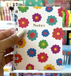 Libreta A6 x 60 hojas rayadas “Flowers Notes” - Kikka-