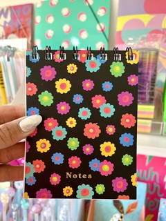 Anotador/Libreta A6 x 60 hojas rayadas “ Flowers Notes” - Kikka-