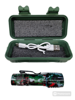 LINTERNA CAMUFLADA CON ESTUCHE CARGA USB