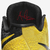 Tênis Nike Kyrie 3 "Bruce Lee" AJ1692-700