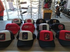 Gorras TRUCKER VARIAS - MotosKart