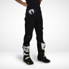 PANTALON RPM WHIP NEGRO TALLE 40 - comprar online