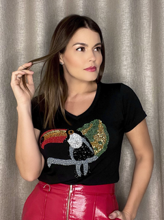 T-SHIRT PRETA TUCANO