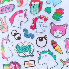 Imagen de STICKER UNICORNIO C/BRILLO 22X15CM [25608]