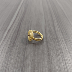 Anel Caracol Capim Dourado 4mm com Strass Vermelho Escuro. Código A39. - comprar online