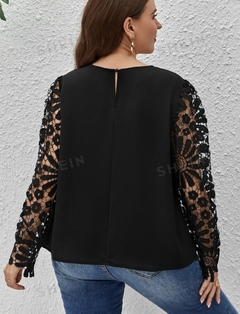 BLUSA ENCAJE MANGA FLORES - comprar online