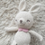 Conejo con cuellito de crochet - varios colores disponibles en internet