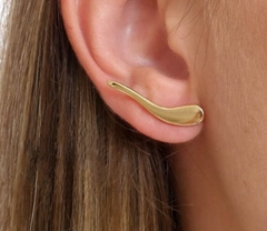 Brinco Ear Cuff Folheado em Ouro 18k