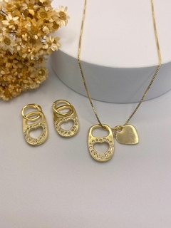 Colar com Pingente de Coração e Lacre com Micro Zircônias Folheado em Ouro 18k - comprar online