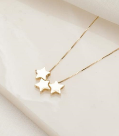 Colar Três Estrelas Folheado em Ouro 18k