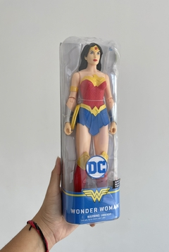 6902 DC FIGURA ARTICULADA MUJER MARAVILLA (778988307151)