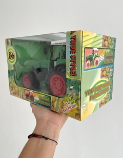 F8259 TRACTOR EN CAJA FARM SERIES (6018100082592) - comprar online