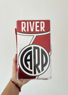 RI231 SET DE ARTE RIVER PLATE 40 PCS (092626526415)