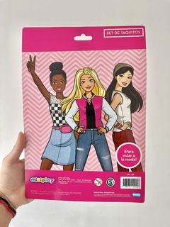 220 TAQUITOS BARBIE FASHION EN BLISTER (7798175902207) en internet