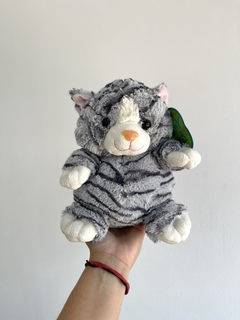 WO968 PELUCHE FUNNY LAND DILLAN GATITO GRIS 20CM (092626445587)