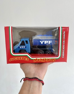 656 TRANSPORTE CISTERNA YPF DE METAL EN CAJA (656750736777)