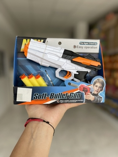 F8213 PISTOLA BULLET GUN C/ DARDOS (6018100082134)