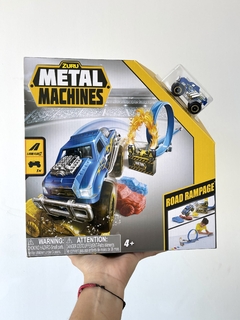 5769 METAL MACHINES ROAD RAMPAGE PISTA CON UN AUTO EN CAJA (7798347089637)