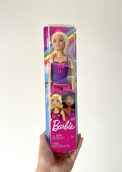 DMM06 MUÑECA BARBIE PRINCESA BASICA (887961282528)