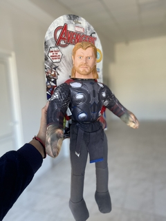 5116 MUÑECO AVENGERS SOFT THOR (7798240790296) en internet