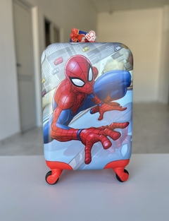 HA046 VALIJA RIGIDA 17´´ SPIDERMAN EN ACCION (092626498675)