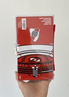 RI231 SET DE ARTE RIVER PLATE 40 PCS (092626526415) en internet