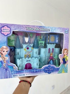 SD13994 CASTILLO FROZEN CON SONIDO 40X28 (7990500139948)