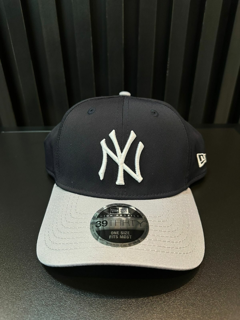 Bone New Era 39THIRTY High Crown MLB New York Yankees