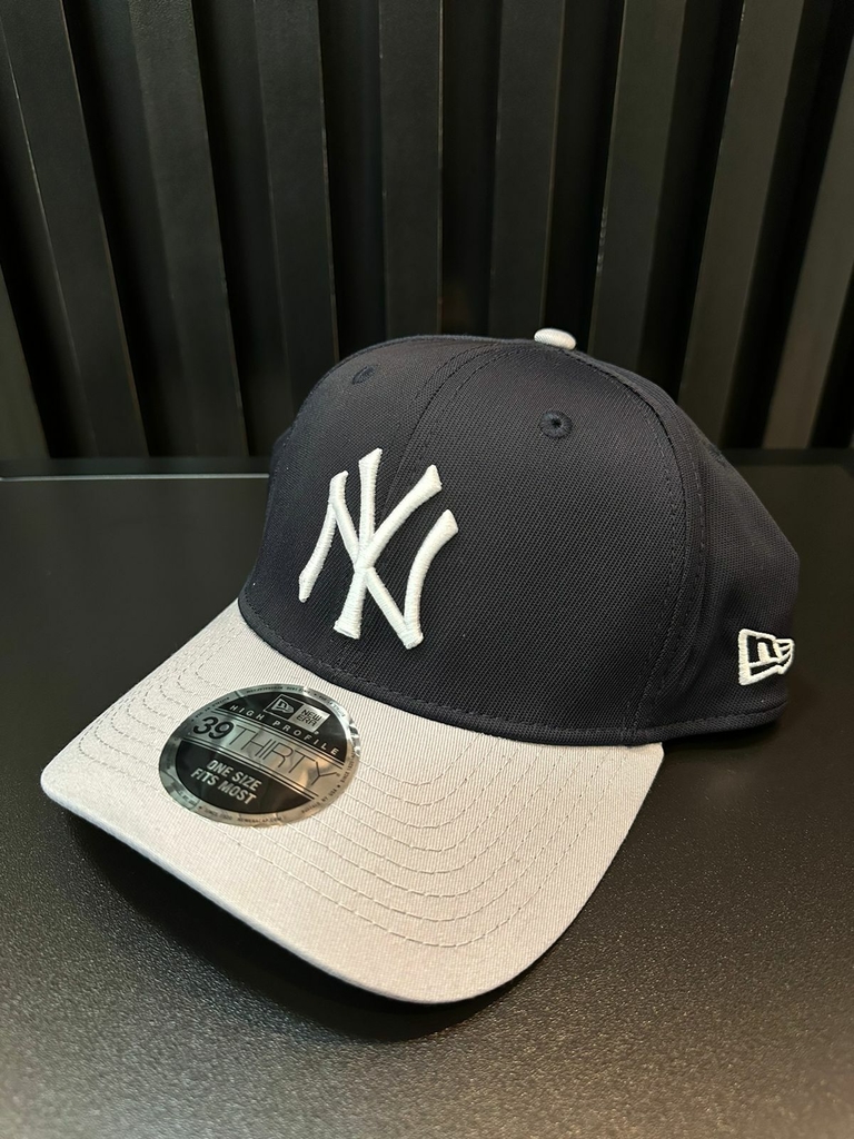 Bone New Era 39THIRTY High Crown MLB New York Yankees