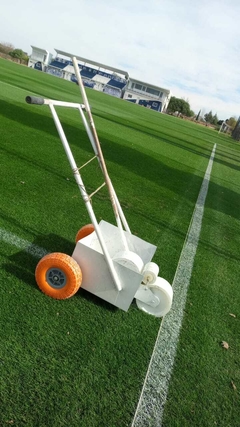 Maquina para pintar canchas de césped natural - Demarcación de líneas - Futbol - Rugby - comprar online