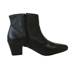 BOTA FEMININA EM COURO, COR PRETO, CANO BAIXO - comprar online