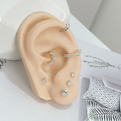 Piercing Conch Cravejado - Prata 925 - Fabiane Ferreira Pratas