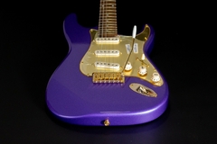 ST Classic Purple + Fender N3 Noiselesss - Semi Nova - comprar online