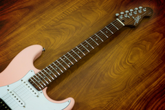 Guitarra SGT ST Classic Shell Pink - SGT Guitars