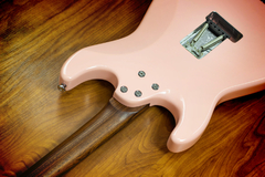 Guitarra SGT ST Classic Shell Pink