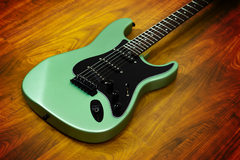 Guitarra SGT ST Classic Sage Green Metallic Satin - SGT Guitars