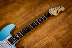 Guitarra SGT ST Classic HSS Soft Blue na internet