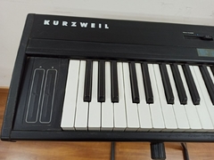 Pianio / Teclado Kurzweil Sp76 (usado) na internet