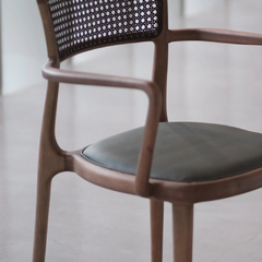 Cadeira BEC - San German - Design Luan Del Savio - comprar online